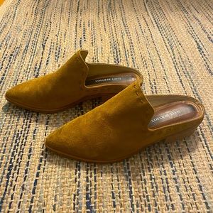 Matt Bernson Women’s Suede Mule size 7